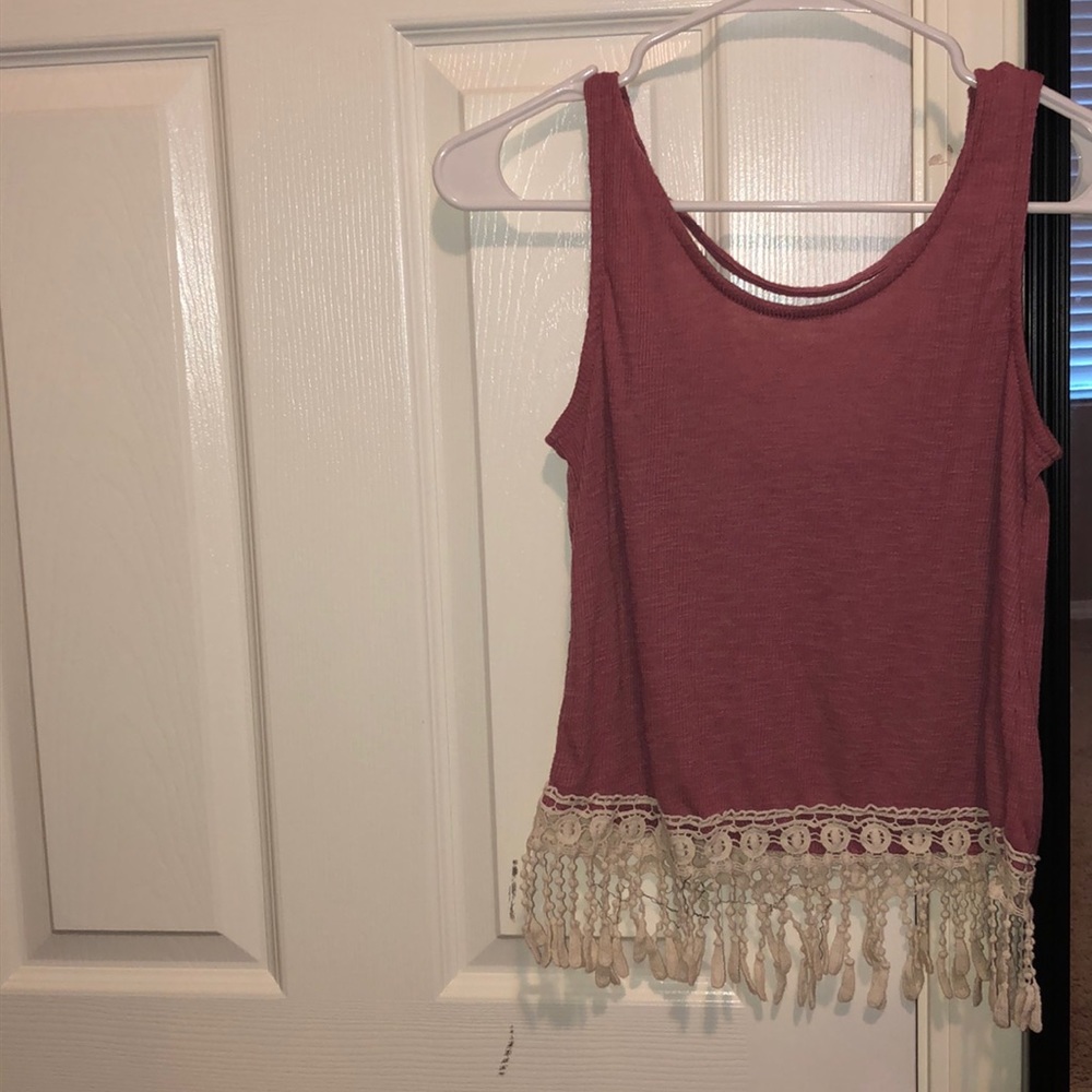 pink tank top